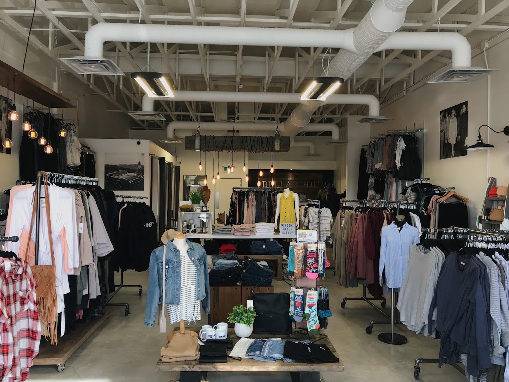Bella Chic | 7 Great Plains Rd, Emerald Park, SK S4L 1C1, Canada | Phone: (306) 751-0122