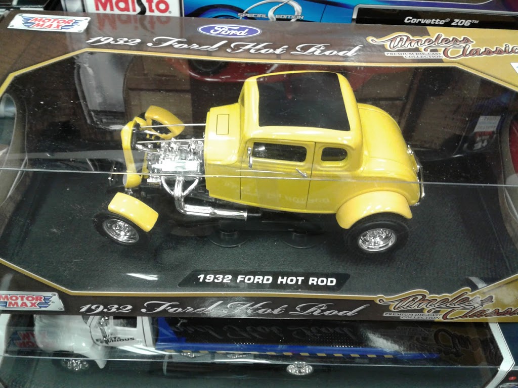 Hobby and Toy Central | 705 Wonderland Rd N, London, ON N6H 0H8, Canada | Phone: (519) 472-8080