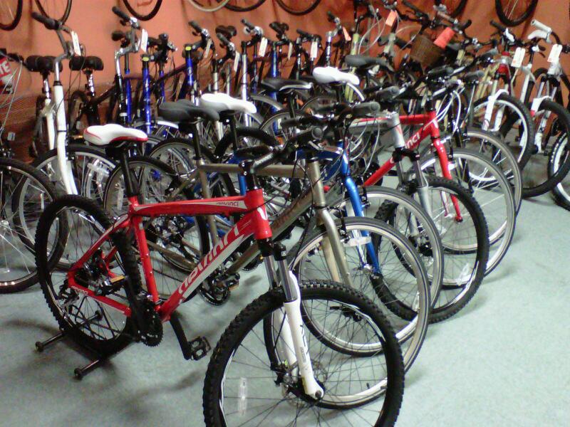 Vélos Centre-Ville Inc | 228 Rue Notre-Dame Ouest, Thetford Mines, QC G6G 1J6, Canada | Phone: (418) 332-3323