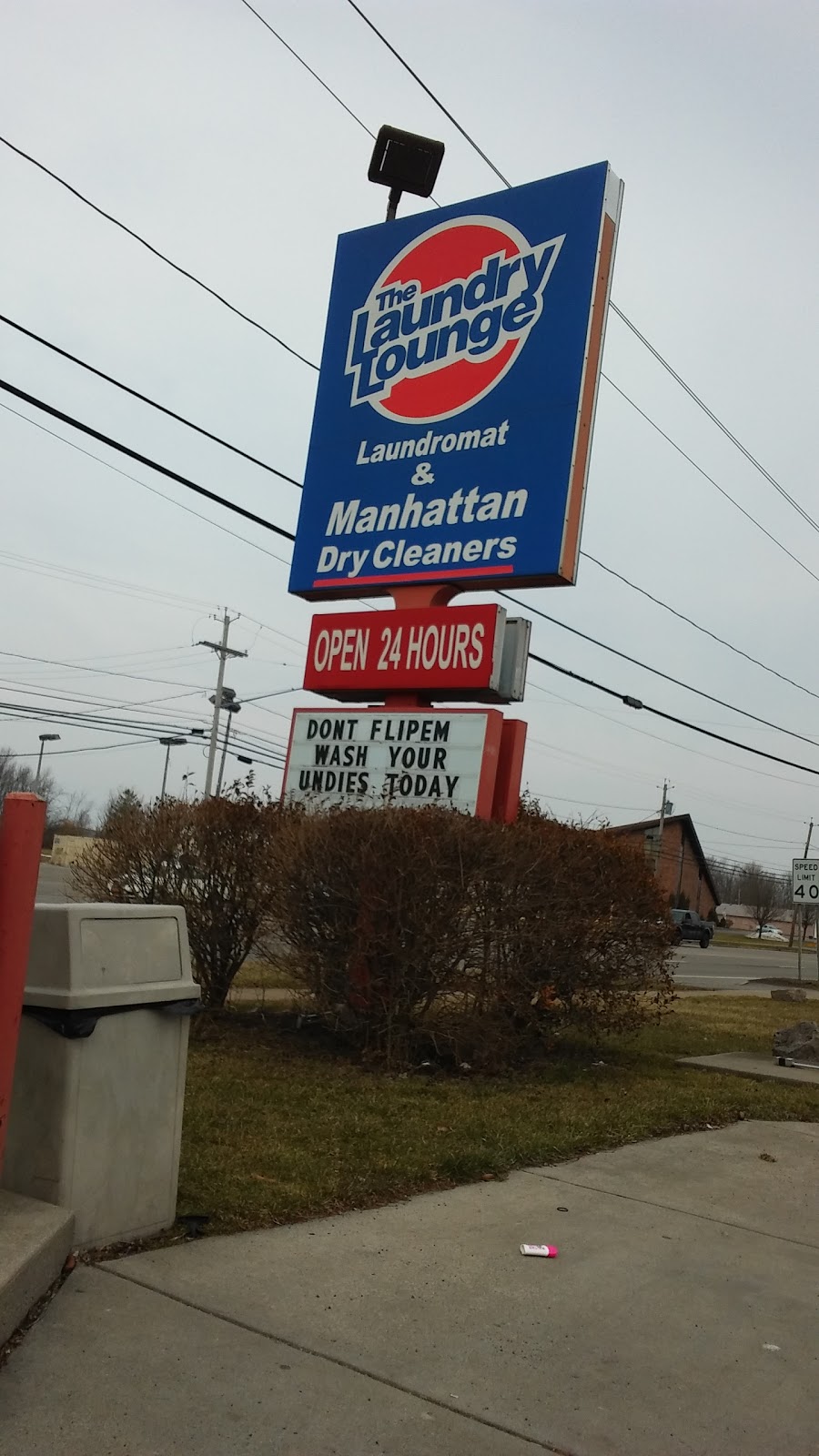 Laundry Lounge | 9545 Niagara Falls Blvd, Niagara Falls, NY 14304, USA | Phone: (716) 298-0031