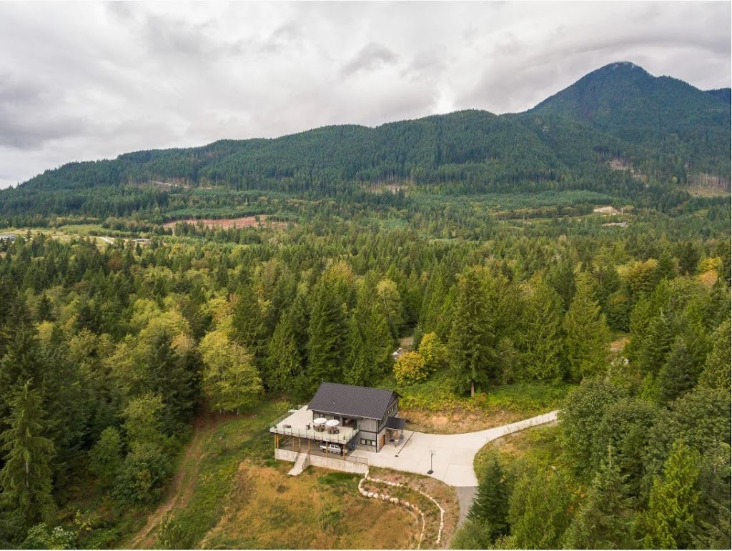 Twin Creeks Estate | 195 Williamsons Landing Rd, Gibsons, BC V0N 1V6, Canada | Phone: (778) 994-2200