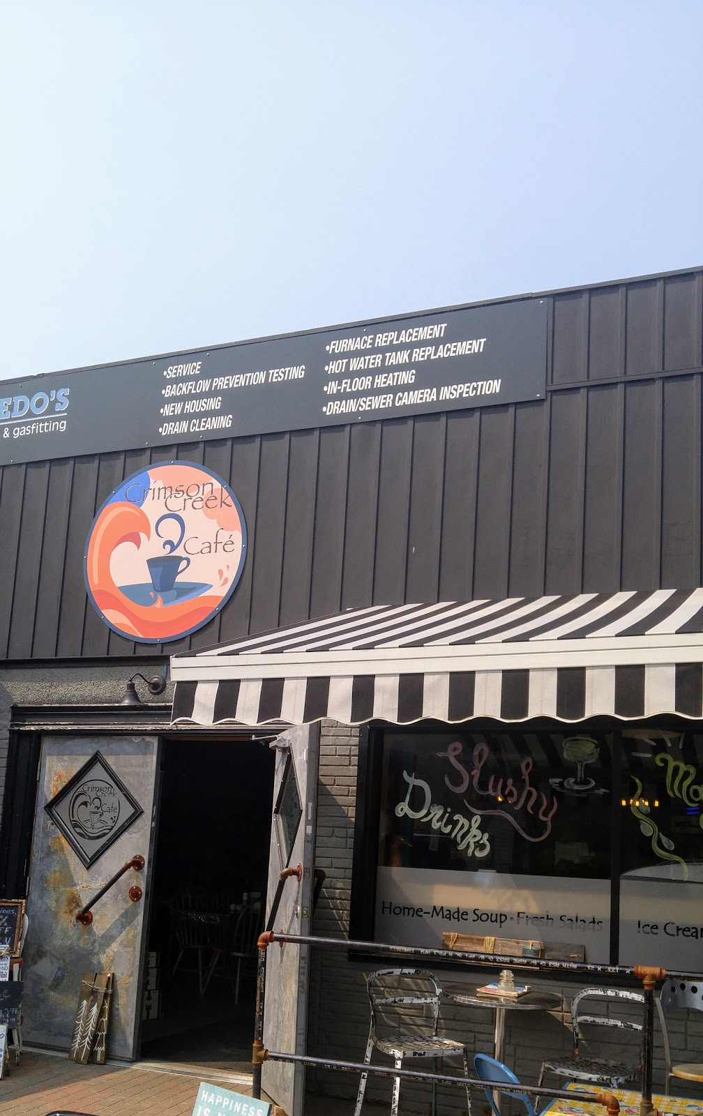 Sues Teas & Treasures | 4820 50 Ave, Redwater, AB T0A 2W0, Canada | Phone: (780) 942-2877