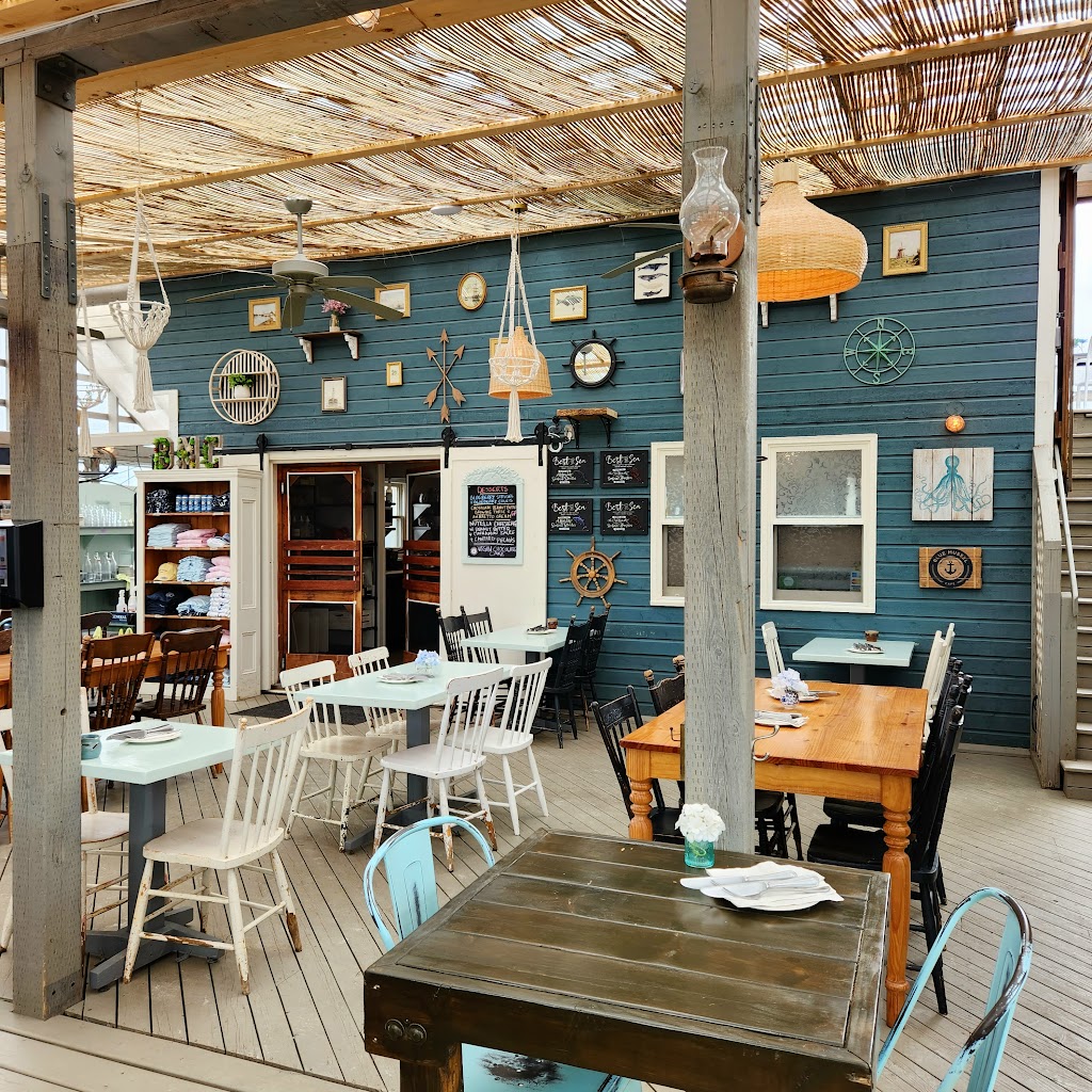 Blue Mussel Cafe | 312 Harbourview Dr, North Rustico, PE C0A 1X0, Canada | Phone: (902) 963-2152