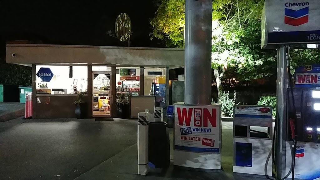 Chevron | 7080 W Saanich Rd, Brentwood Bay, BC V8M 1P9, Canada | Phone: (250) 652-4143