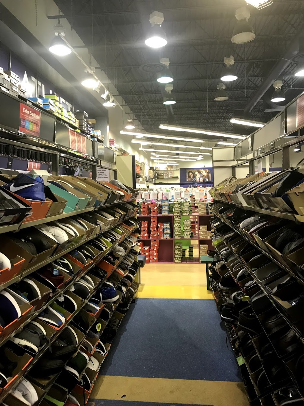 The Shoe Company | 3175 Hwy 7 UNIT 300, Markham, ON L3R 0T9, Canada | Phone: (905) 477-0697