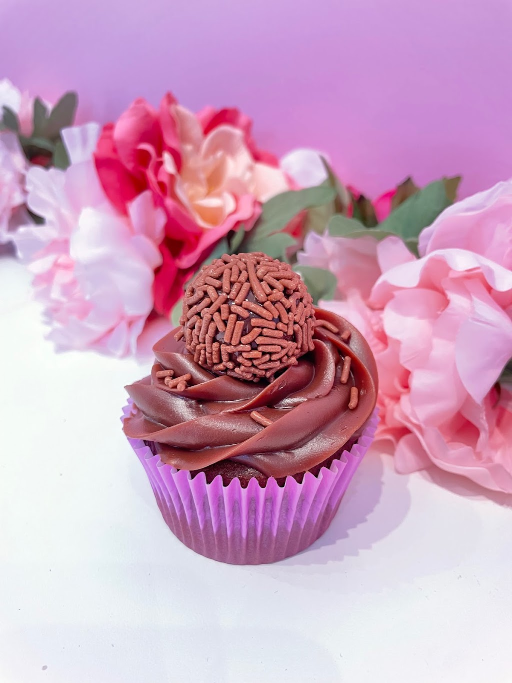 Moms Bakery | 5327 Upper Middle Rd Unit 1, Burlington, ON L7L 0E9, Canada | Phone: (647) 951-2611