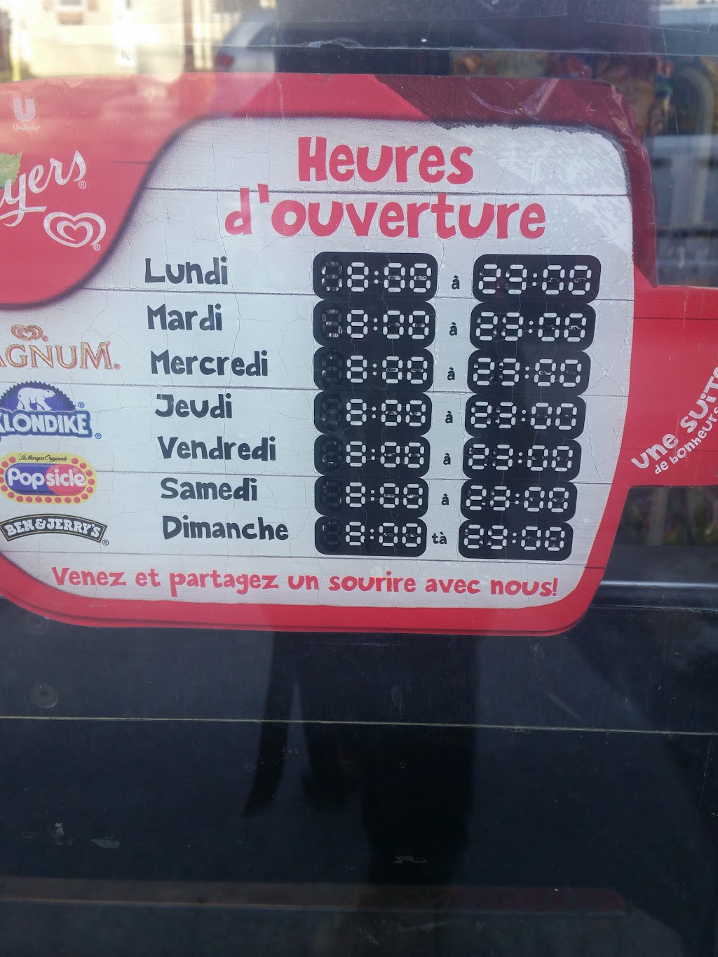 Depanneur Pierrette | 701 4 Rue, Saint-Jean-sur-Richelieu, QC J2X 3N3, Canada | Phone: (450) 346-3560
