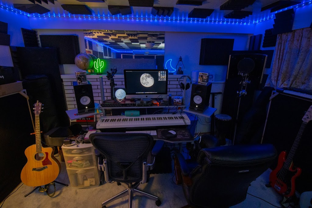 JRW Entertainment | 7264 Elmhurst Dr, Vancouver, BC V5S 2X3, Canada | Phone: (604) 818-3514