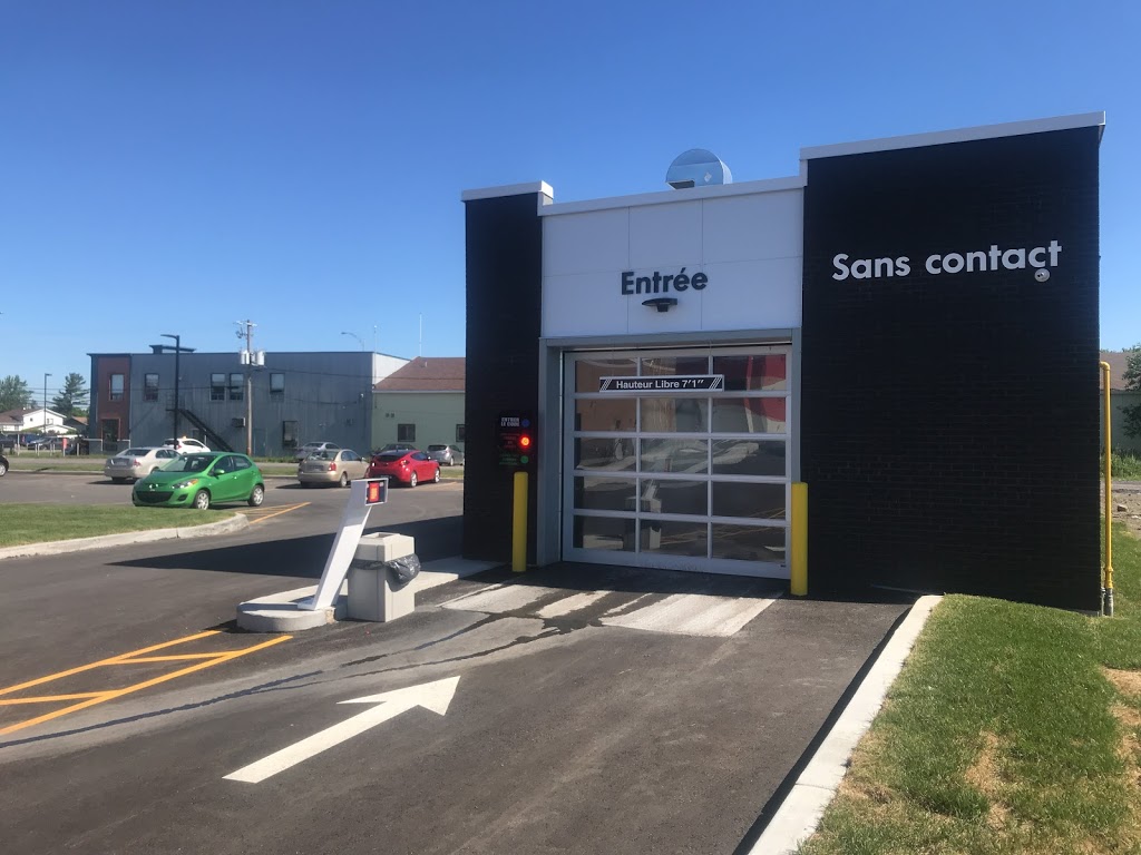 Petro-Canada | 11 Boulevard Saint-Jean-Baptiste, Châteauguay, QC J6J 3H5, Canada | Phone: (450) 699-0979