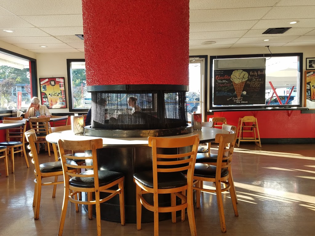 Boomers Drive-In | 310 N Samish Way, Bellingham, WA 98225, USA | Phone: (360) 647-2666