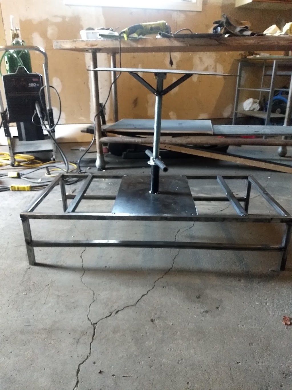mirk welding and custom furniture | 8314 163 St NW, Edmonton, AB T5R 2N4, Canada | Phone: (780) 982-0306
