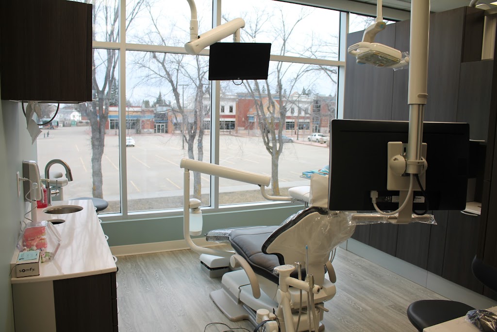 Dolman Dental | 5206 51 Ave Unit 201, Lacombe, AB T4L 1J6, Canada | Phone: (403) 782-6900
