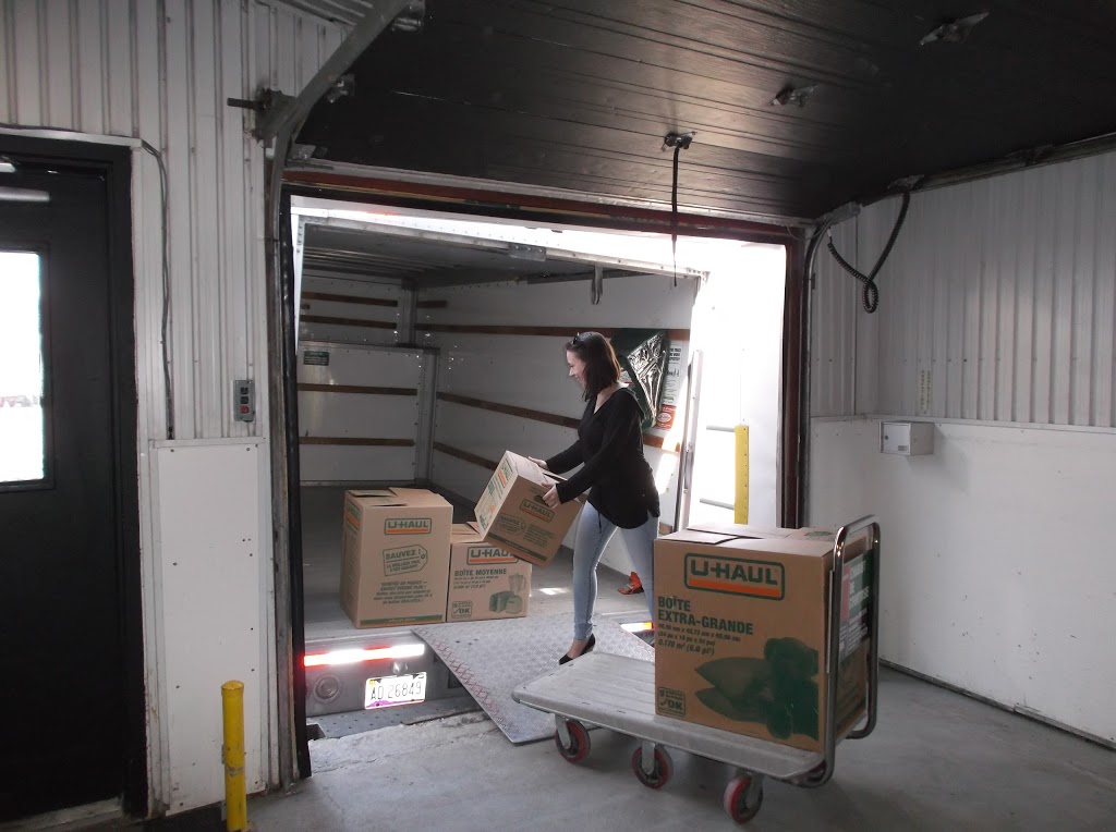 U-Haul Sur Armand-Viau-Déménagement Et Entreposage | 5000 Rue Armand-Viau, Québec, QC G2C 1Z9, Canada | Phone: (418) 871-2933