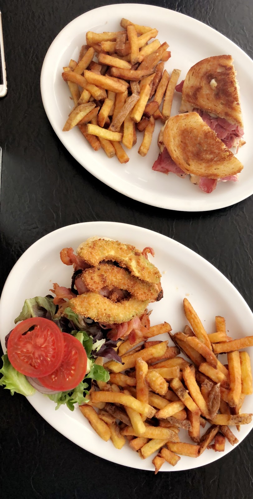 Curbside Grill | 224 Ottawa St N, Hamilton, ON L8H 3Z6, Canada | Phone: (905) 393-0757