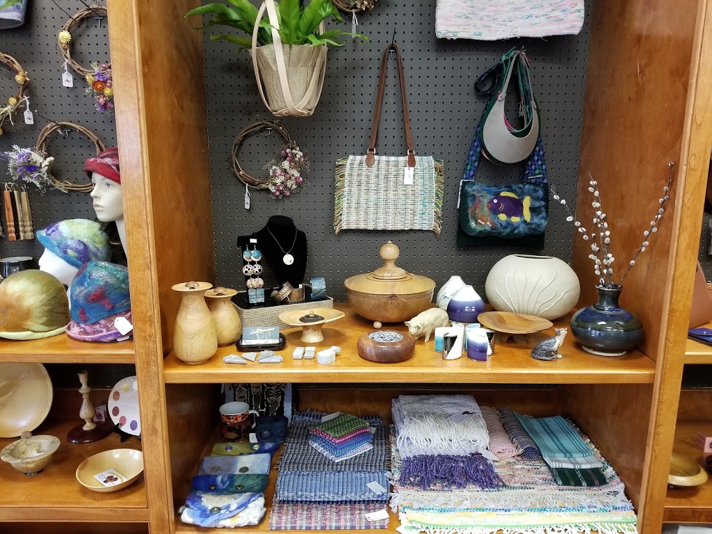 Makers | 21 Gerrish St, Windsor, NS B0N 2T0, Canada | Phone: (902) 472-2600