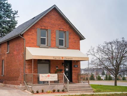 Tiger Lily Chiropractic | 30 Tiffin St, Barrie, ON L4N 2M7, Canada | Phone: (705) 503-8447
