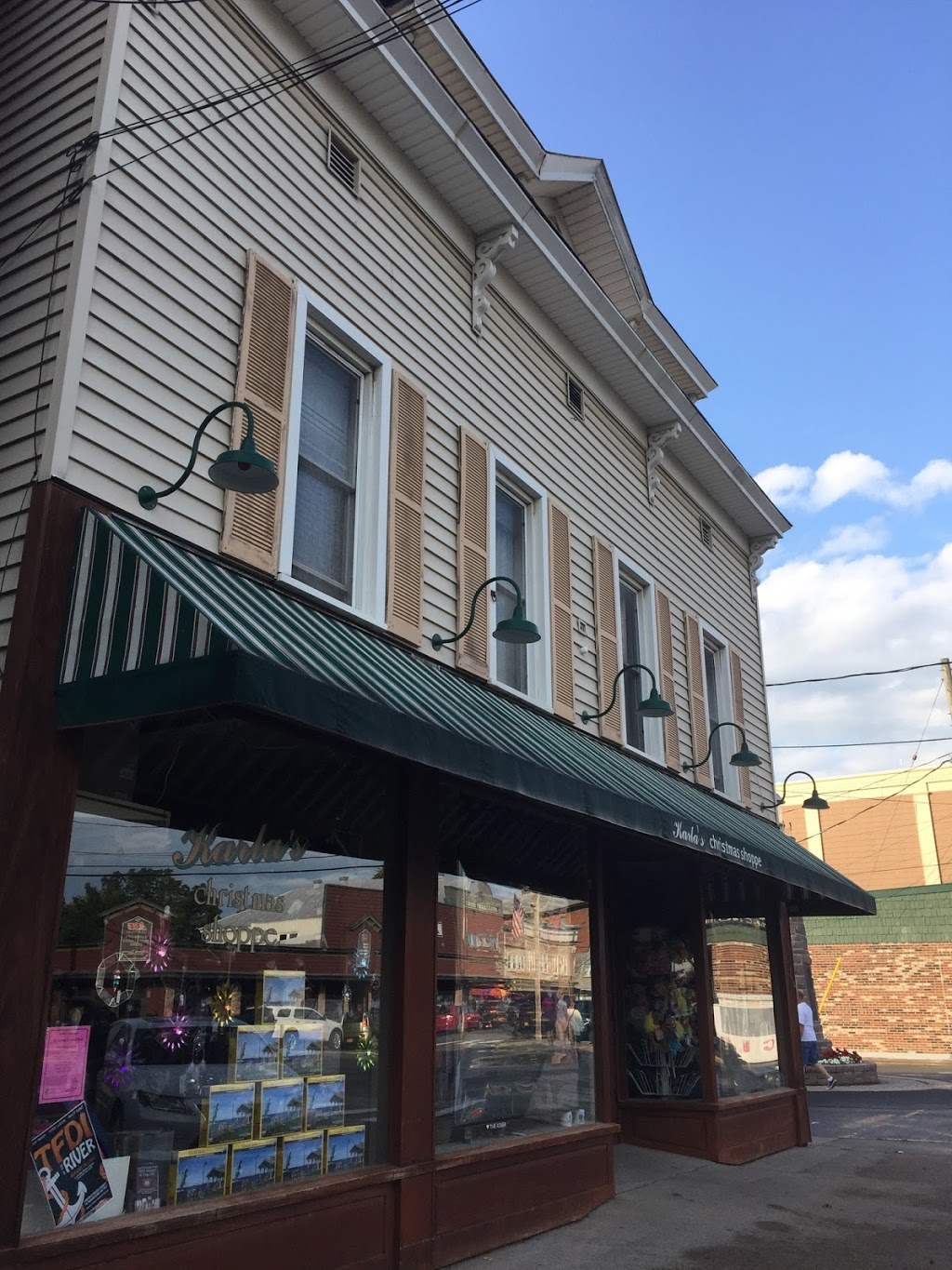 Karlas Christmas Shoppe | 500 Riverside Dr, Clayton, NY 13624, USA | Phone: (315) 686-1906