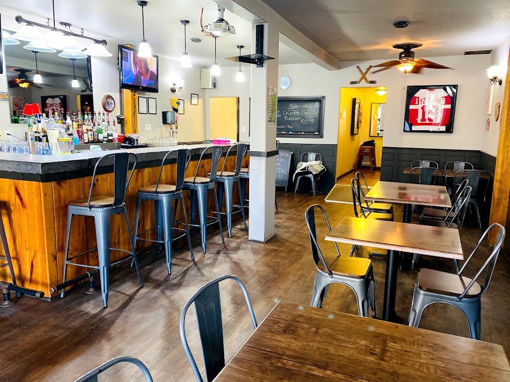 The Stubby Goat | 153 Nelson St, Wallaceburg, ON N8A 4G2, Canada | Phone: (519) 626-9844
