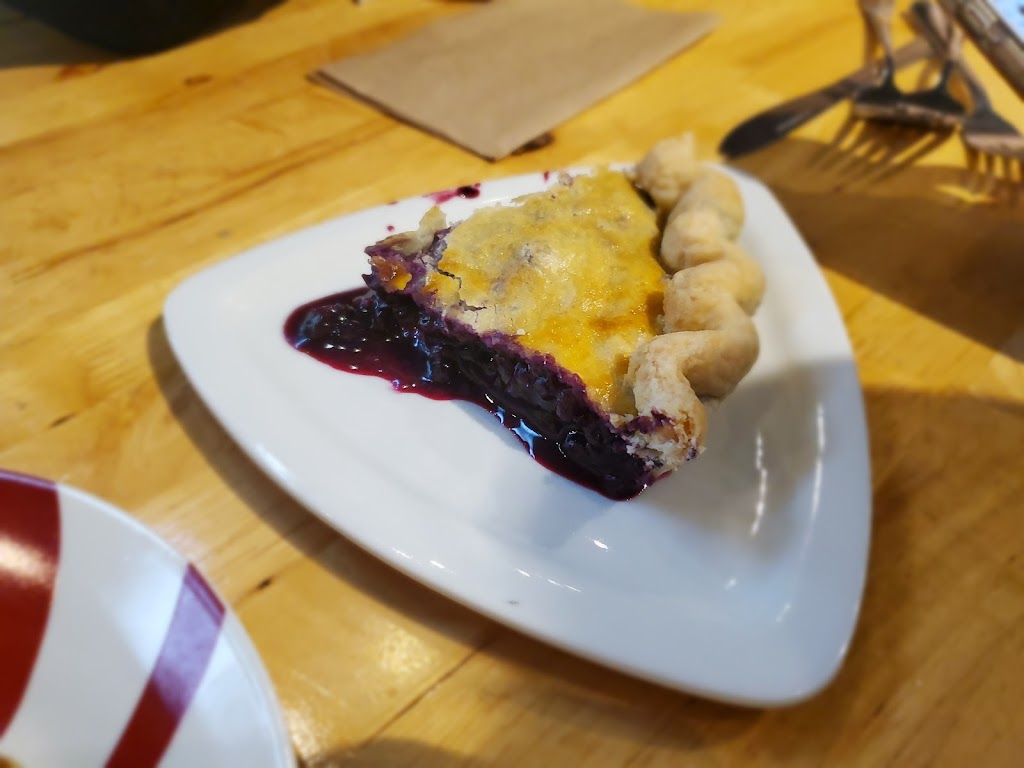 Life of Pie | 1134 Bank St, Ottawa, ON K1S 3X6, Canada | Phone: (613) 693-1853