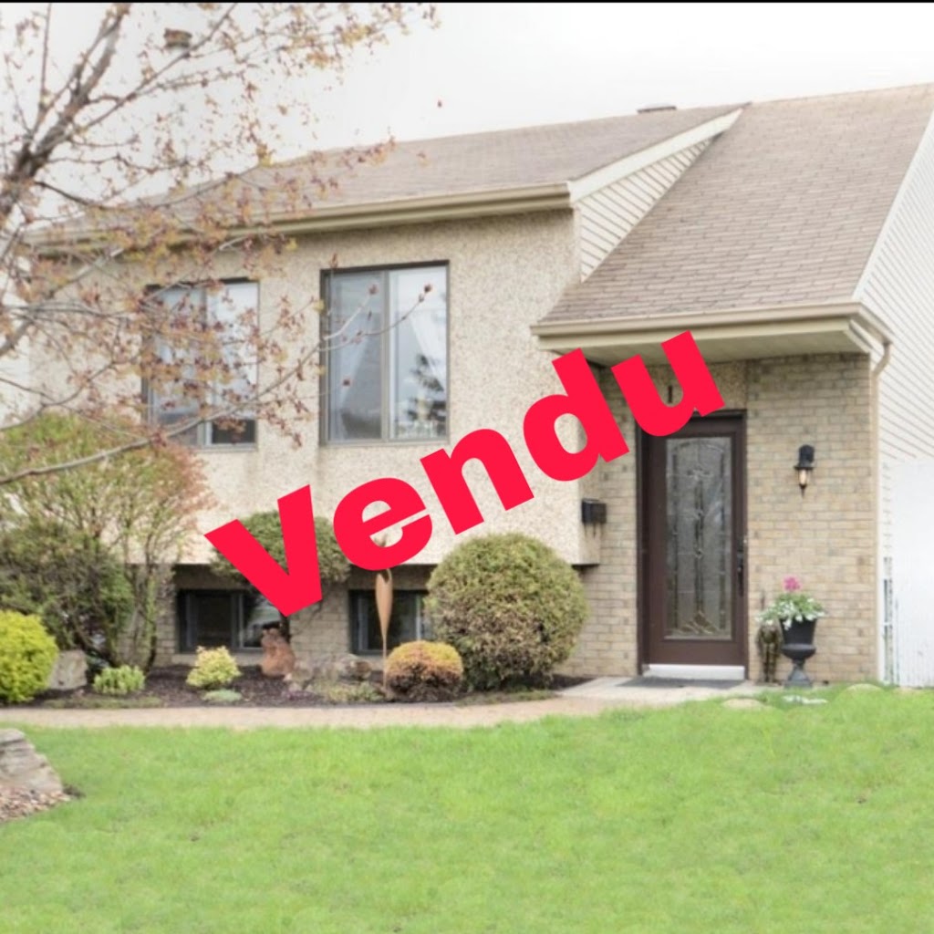 Parisa Ansari Courtier immobilier résidentiel | 156 Boul Labelle, Sainte-Thérèse, QC J7E 2X5, Canada | Phone: (514) 298-7274