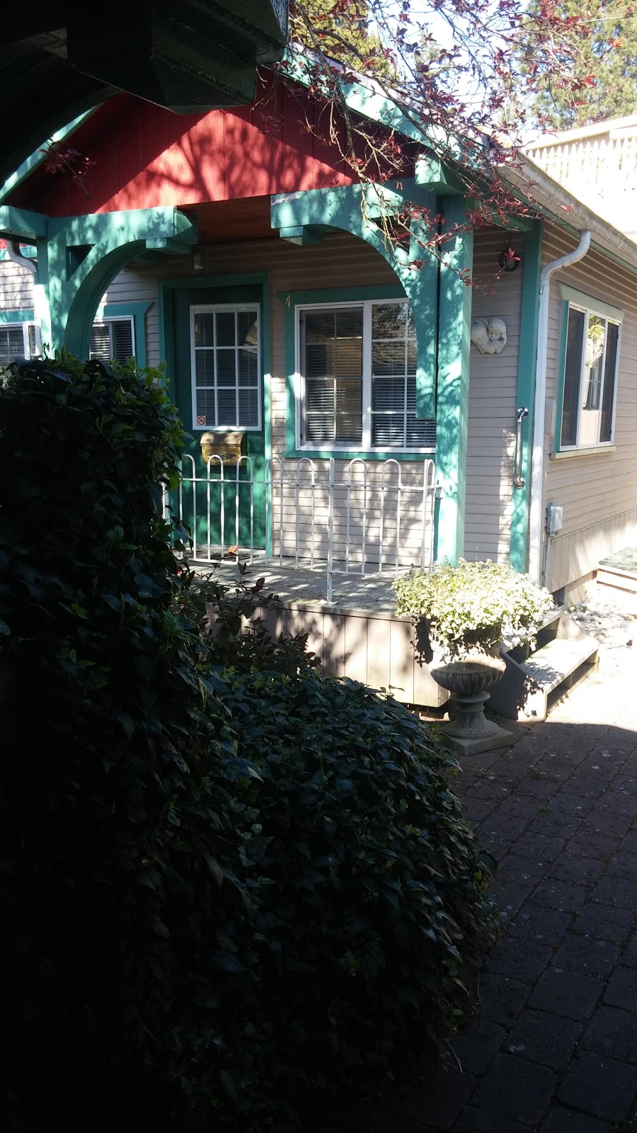 Birch Bay Getaway | 8124 Birch Bay Dr, Blaine, WA 98230, USA | Phone: (360) 371-3730