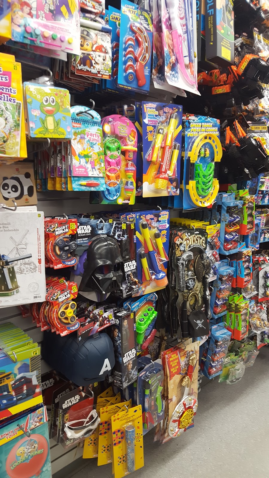 Dollarama | 2393 Ness Ave, Moray Plaza, Winnipeg, MB R3J 1A5, Canada | Phone: (204) 888-9706