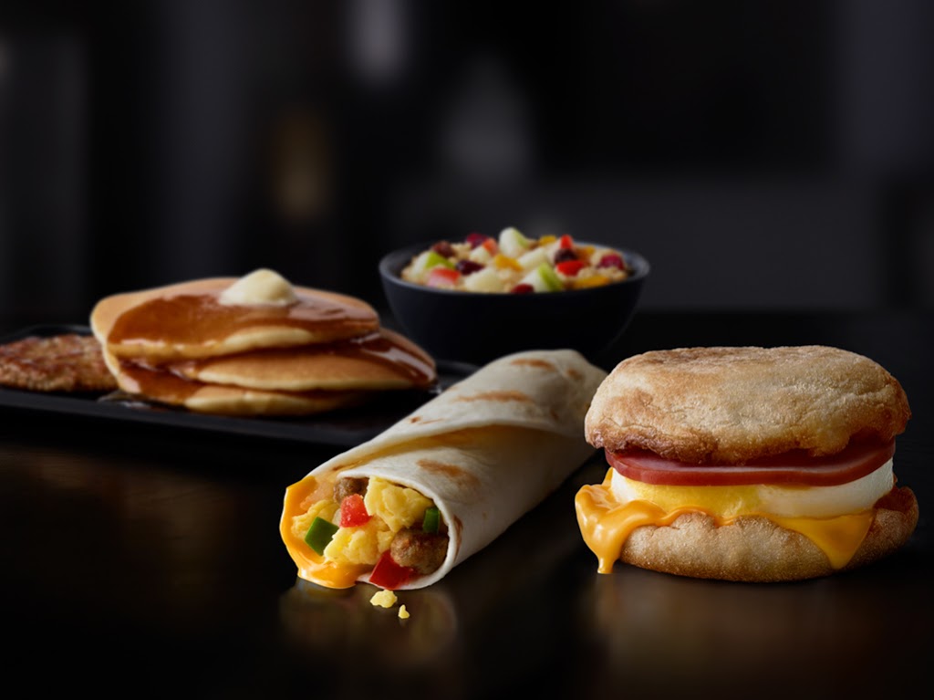 McDonalds | 700 Pointe Tremble Rd, Algonac, MI 48001, USA | Phone: (810) 794-0890