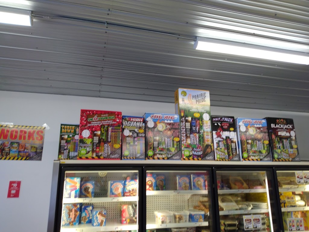 Phils Corner Store | 34 2 Ave, Austin, MB R0H 0C0, Canada | Phone: (204) 637-2561
