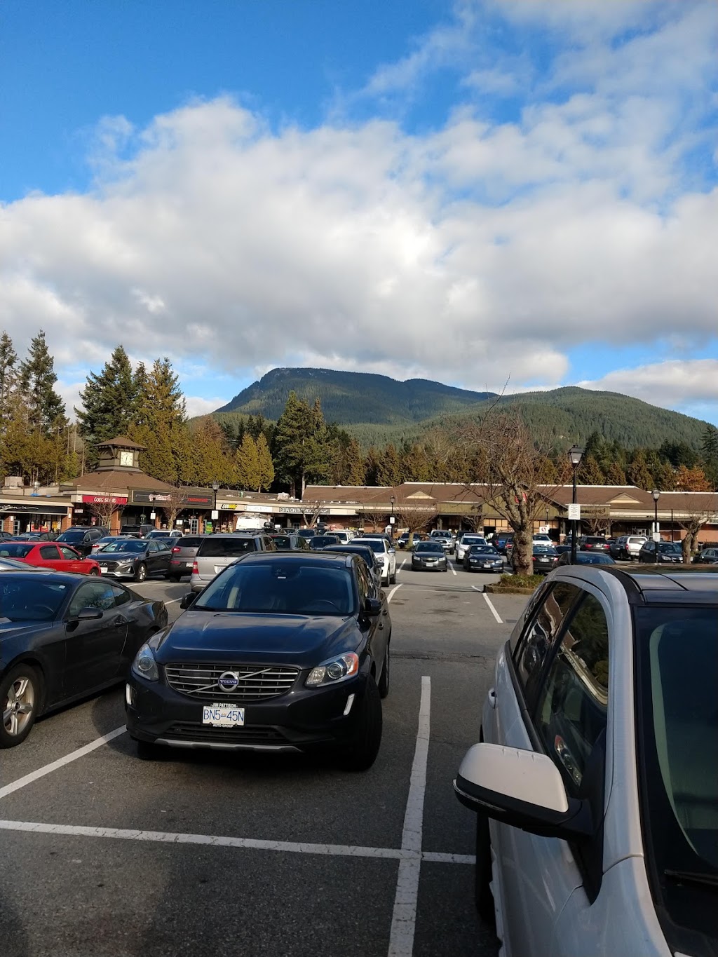 Caulfeild Village | 5303 Headland Dr, West Vancouver, BC V7W 3C5, Canada | Phone: (604) 923-4747