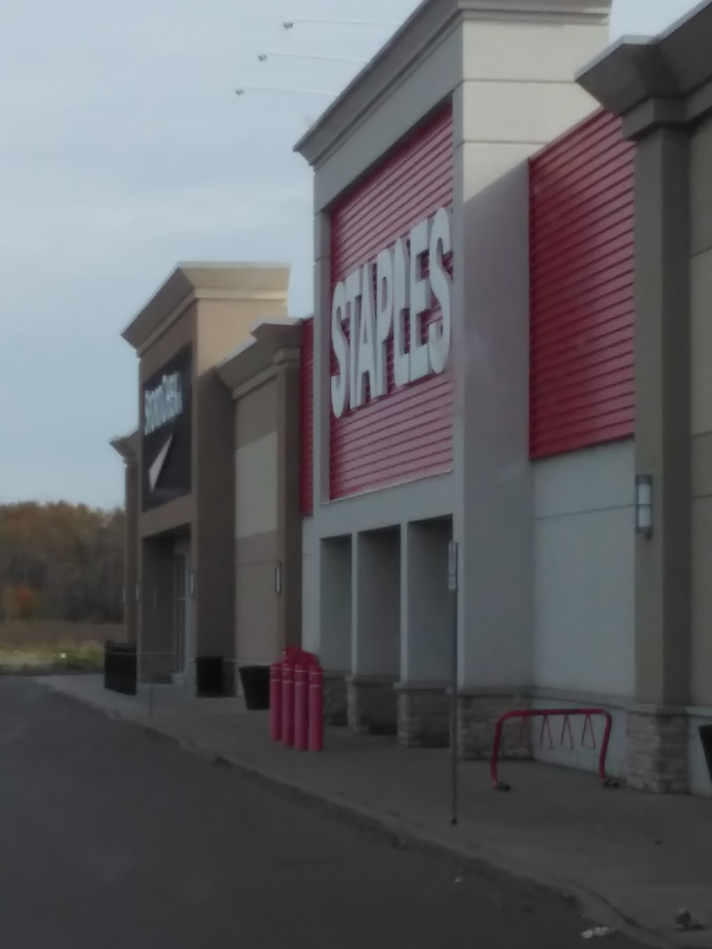 Staples | 1010 Hoover Park Dr #2, Whitchurch-Stouffville, ON L4A 0K2, Canada | Phone: (905) 642-6800