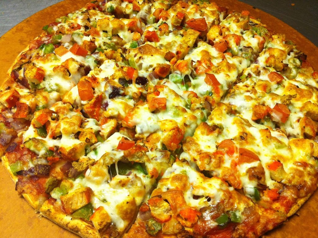 Desi Pizza & Curries | 849 Henderson Hwy, Winnipeg, MB R2K 2L4, Canada | Phone: (204) 504-7100
