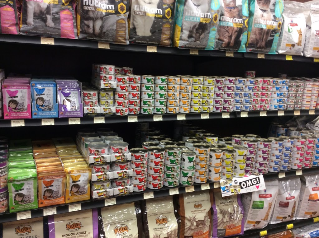 Pet Valu | 1490 Richmond Rd, Ottawa, ON K2B 6S1, Canada | Phone: (613) 820-1409