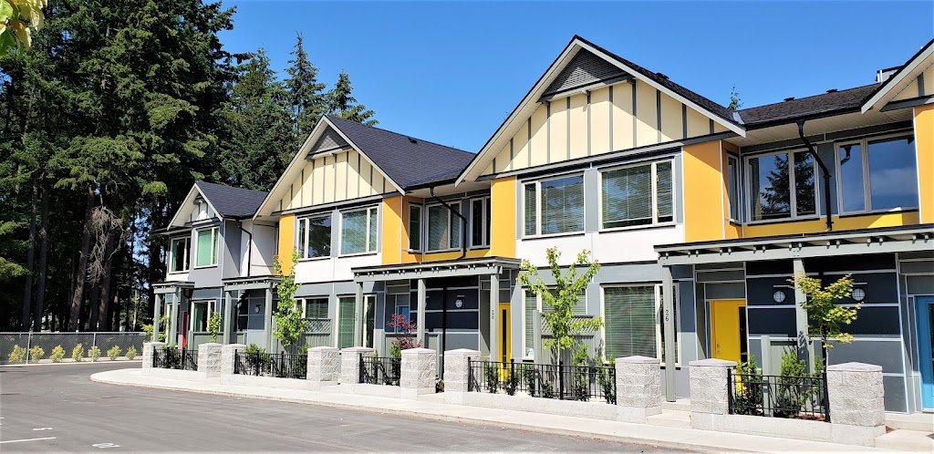 Magnolia Townhomes | 3690 Country Club Dr, Nanaimo, BC V9T 1T8, Canada | Phone: (250) 755-1633