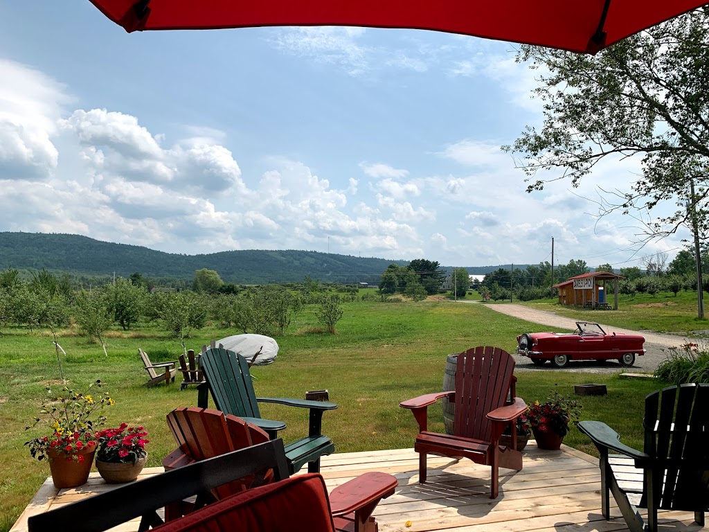 Bent Ridge Winery and Cucina | 4499 NS-14, Windsor, NS B0N 2T0, Canada | Phone: (902) 472-2212