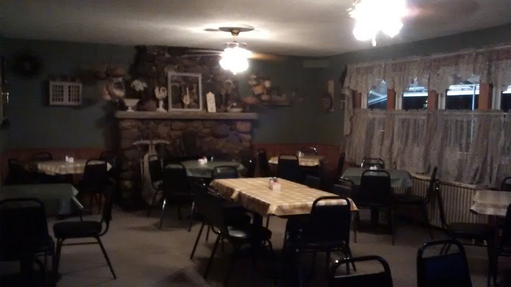 Country Roadhouse Inn | 2989 Ridge Rd, Ransomville, NY 14131, USA | Phone: (716) 791-4316