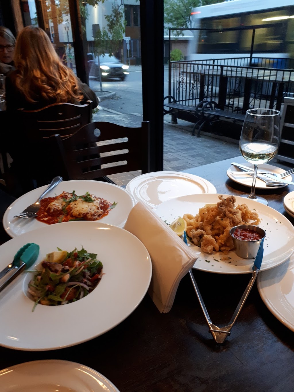 Trattoria la strada | 19 Rue Turgeon, Sainte-Thérèse, QC J7E 3H3, Canada | Phone: (450) 420-3305