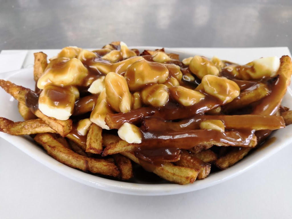 Casse-Croute-LAmi Du Passant | 667 Avenue de Grand-Mère, Grand-Mère, QC G9T 2H6, Canada | Phone: (819) 538-6319