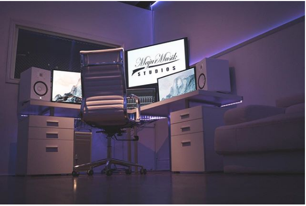 Majur Musik Studios | 90 Northline Rd #4B, Toronto, ON M4B 3E5, Canada | Phone: (416) 571-0721