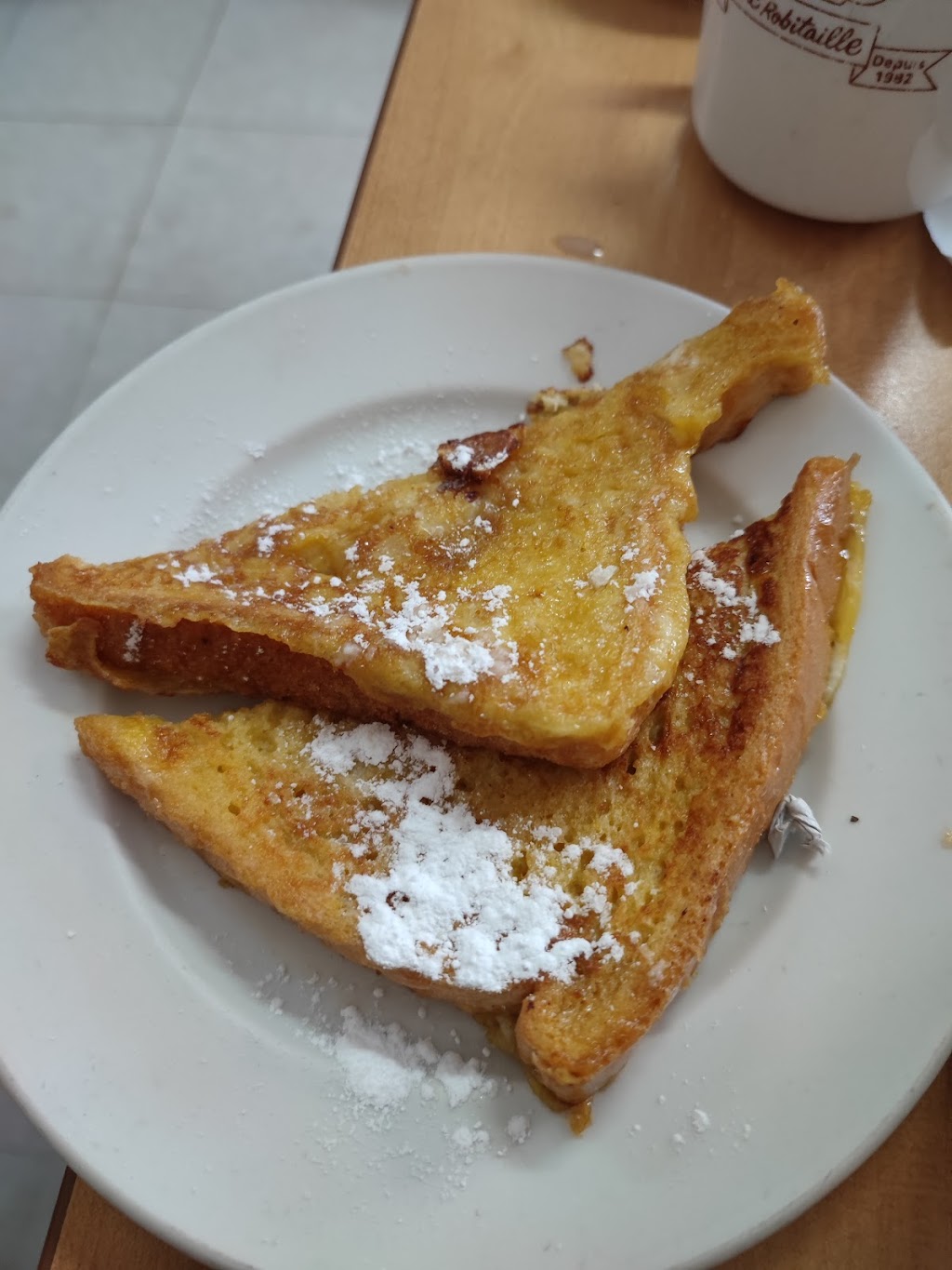 Restaurant Eureka | 2802 Rue de la Salle, Jonquière, QC G7S 2A4, Canada | Phone: (418) 548-4199
