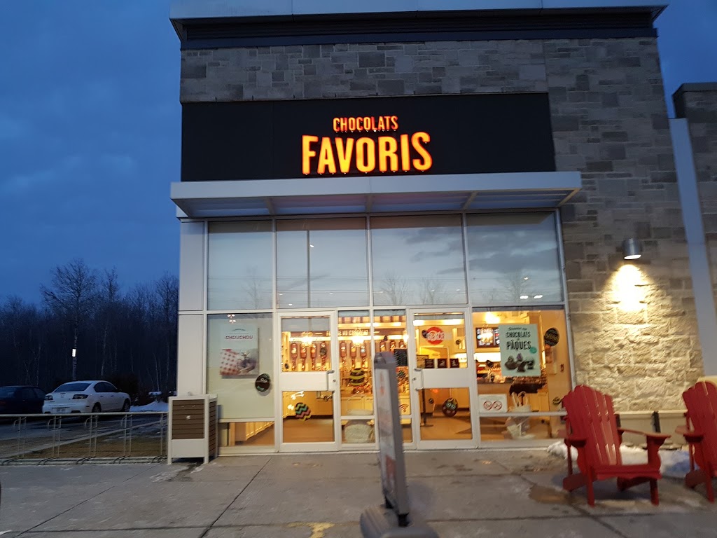 Chocolats Favoris | 2810 Boulevard de la Pinière, Terrebonne, QC J6X 0G4, Canada | Phone: (450) 824-3896