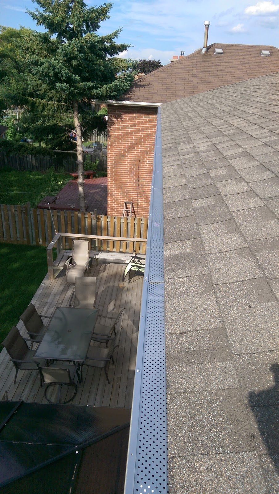 Roof Gutters Contracting | 1173 Rose St, Cambridge, ON N3H 2G6, Canada | Phone: (647) 828-7208