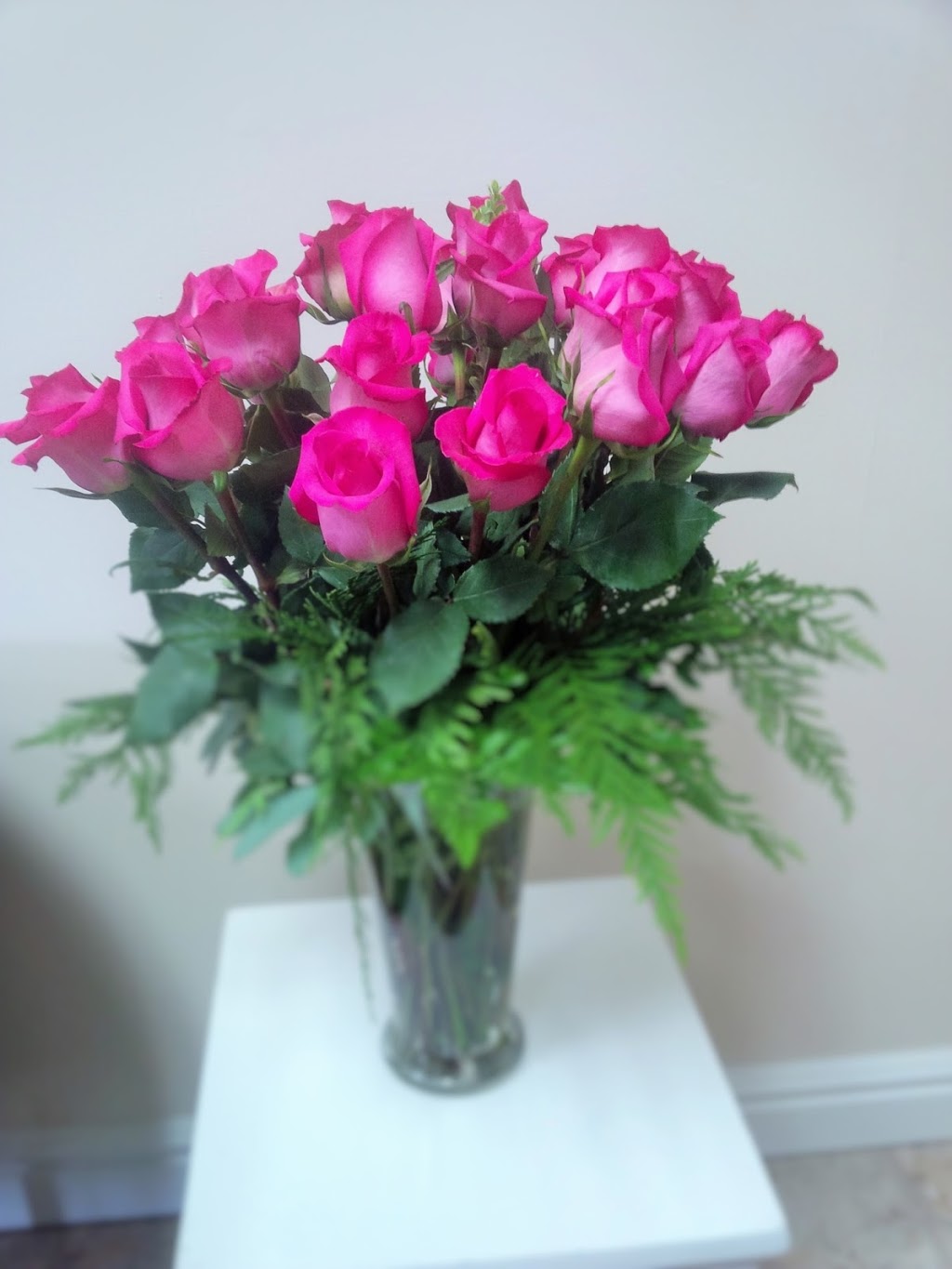 Uniquely Your Decor & Flowers | 1960 Dundas St W #5, Mississauga, ON L5K 2R9, Canada | Phone: (905) 916-6437