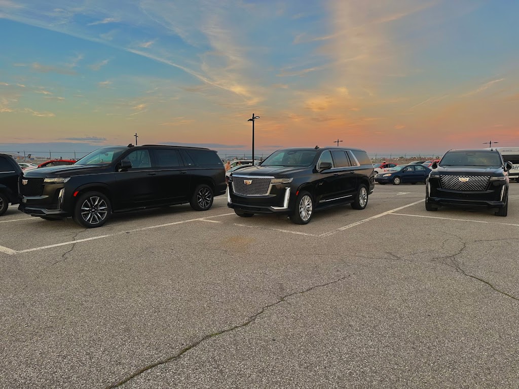 PLATINUM LIMOUSINE | 4204 Bd Cléroux, Laval, QC H7T 2E2, Canada | Phone: (514) 814-2882