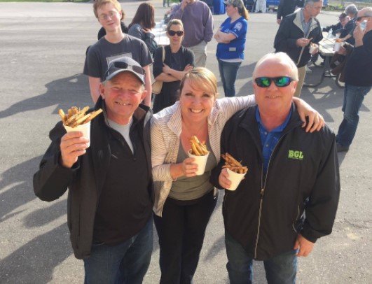 Kens French Fries of Stratford | 1093 Ontario St #100, Stratford, ON N5A 6W6, Canada | Phone: (519) 572-9658