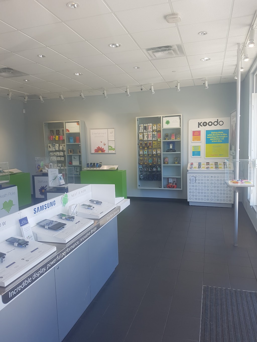 Tom Harris TELUS & Koodo Store | 16041 24 Ave #30, Surrey, BC V3Z 9H7, Canada | Phone: (604) 538-2902