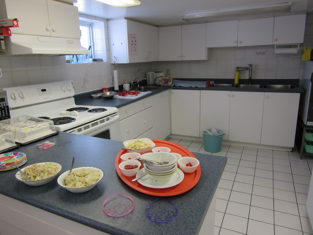 Child Care Plus Daycare | 14 Jansen Ave, Kitchener, ON N2A 2L3, Canada | Phone: (519) 896-2148