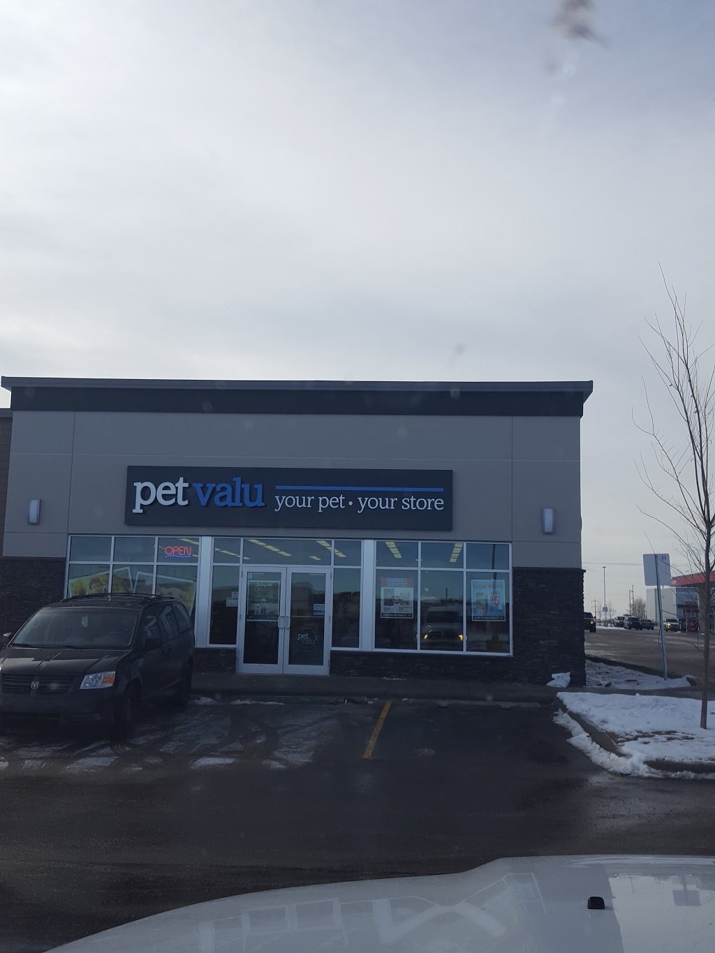 Pet Valu | 250 Edgefield Place, Strathmore, AB T1P 0E8, Canada | Phone: (403) 902-0695