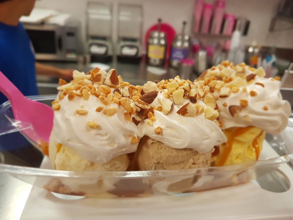 Baskin Robbins | 660 Eglinton Ave W #11, Mississauga, ON L5R 3V2, Canada | Phone: (905) 712-3131