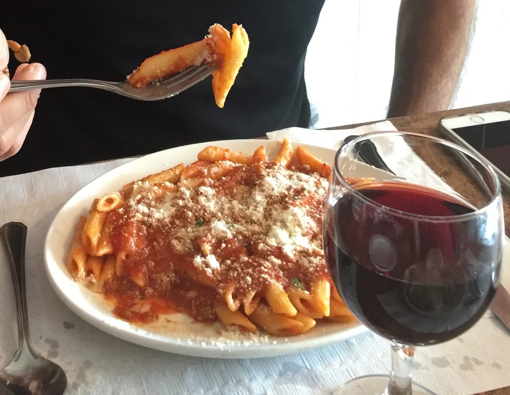 Pizarros | 366 Marguerite Ave, Vanier, ON K1L 6S5, Canada | Phone: (613) 747-7777