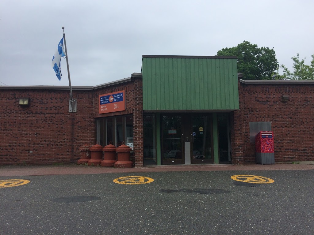 Canada Post | 86 Rue Daniel Johnson, Danville, QC J0A 1A0, Canada | Phone: (819) 839-2283